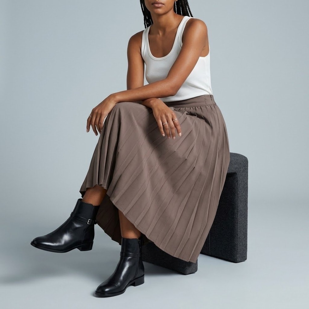 Nike 24.7 Dri-FIT Pleated Midi Skirt Brown High Rise XL HQ8153-004 Athleisure